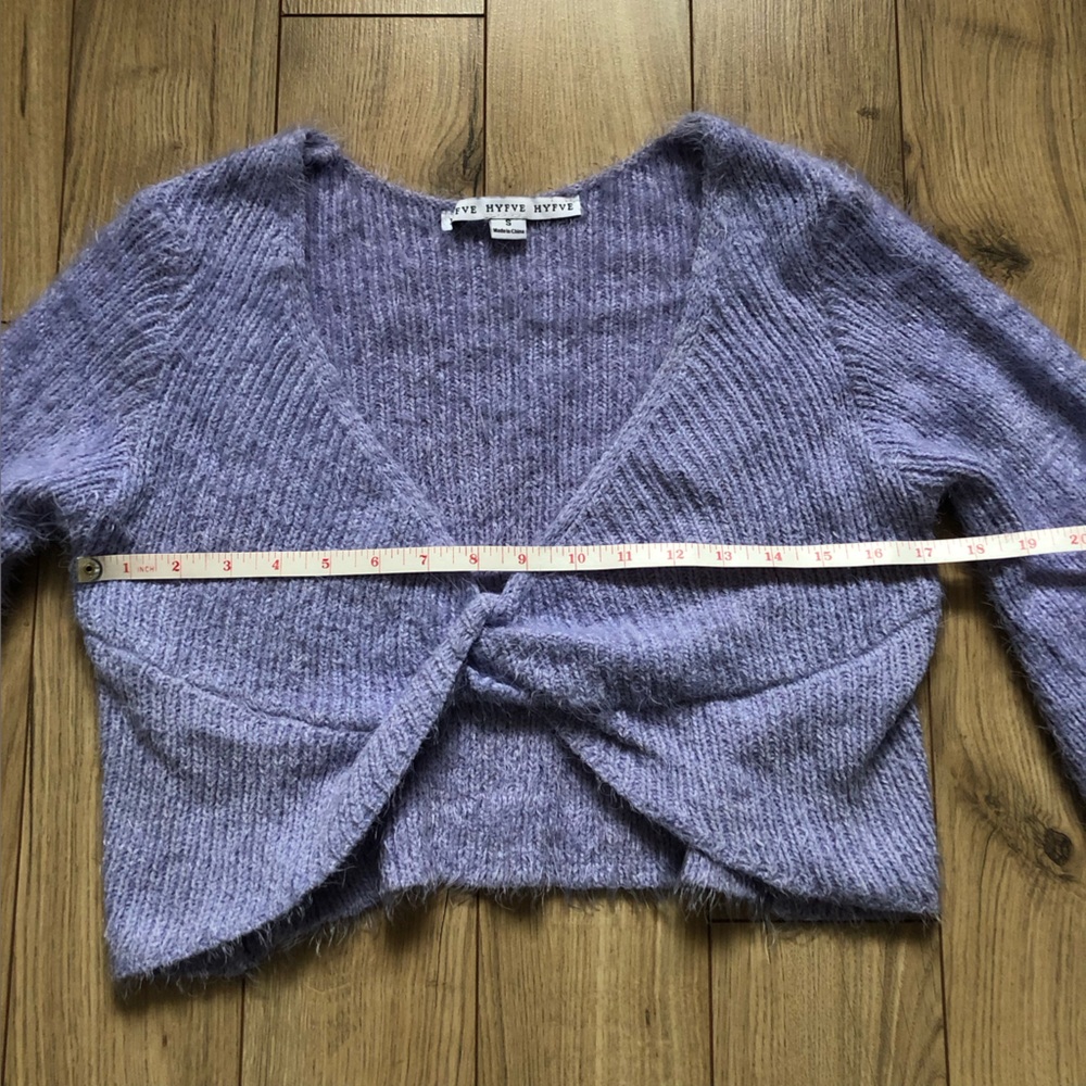 Women’s HYFVE Lavender Cropped Twist-Front Sweater size S - Picture 6 of 11